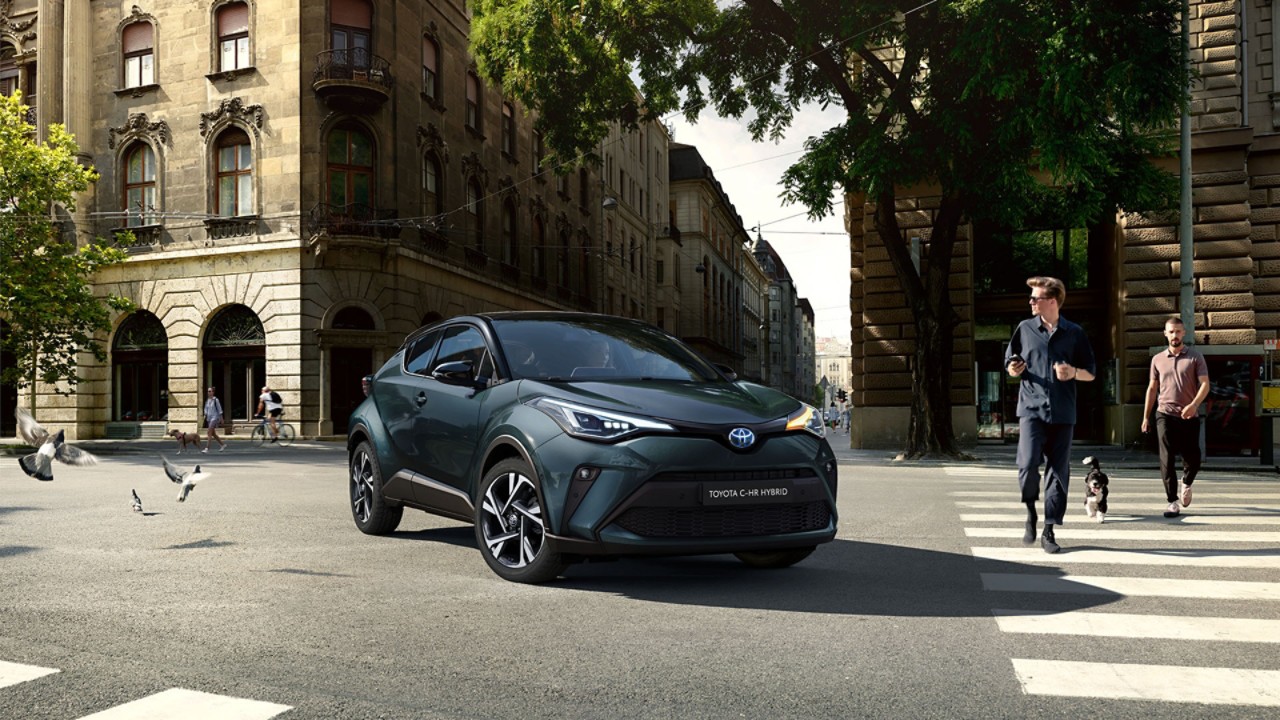 Toyota-C-HR-Header-Neu